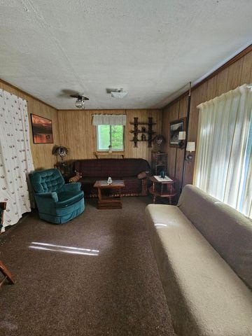736 Bartlett Carry Road, Saranac Lake, NY 12983