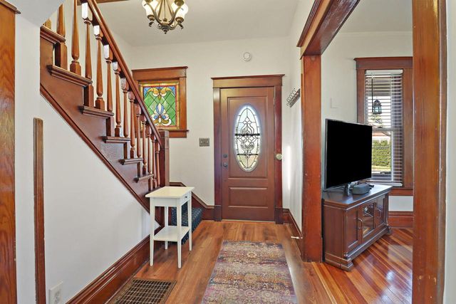 711 40th STREET, Kenosha, WI 53140