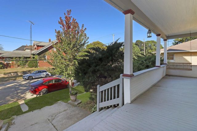 711 40th STREET, Kenosha, WI 53140