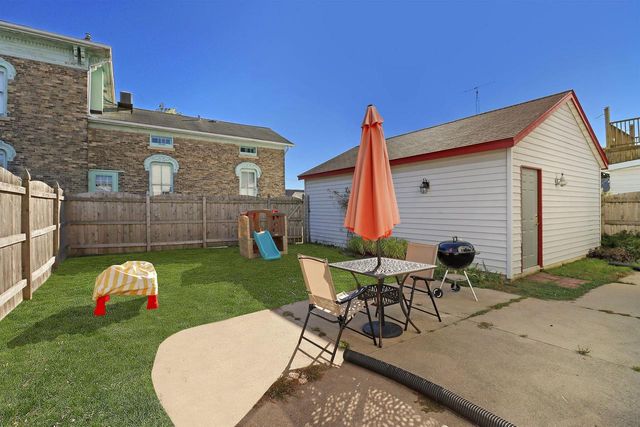 711 40th STREET, Kenosha, WI 53140