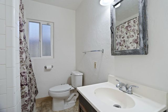 520 Tamarack Dr, Lodi, CA 95240