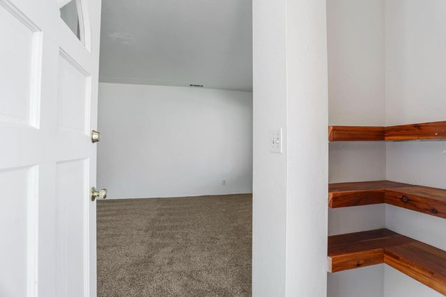 520 Tamarack Dr, Lodi, CA 95240
