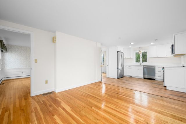 7 Kit Carson Way, Yarmouth Port, MA 02675