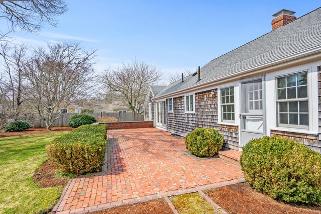 7 Kit Carson Way, Yarmouth Port, MA 02675