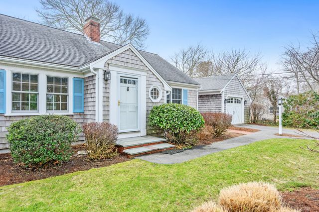 7 Kit Carson Way, Yarmouth Port, MA 02675