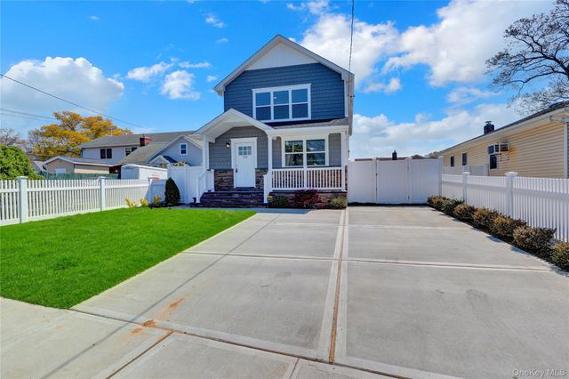 710 Franklin Avenue, Massapequa, NY 11758