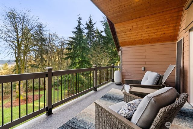 12511 Cole Point Drive, Anderson Island, WA 98303