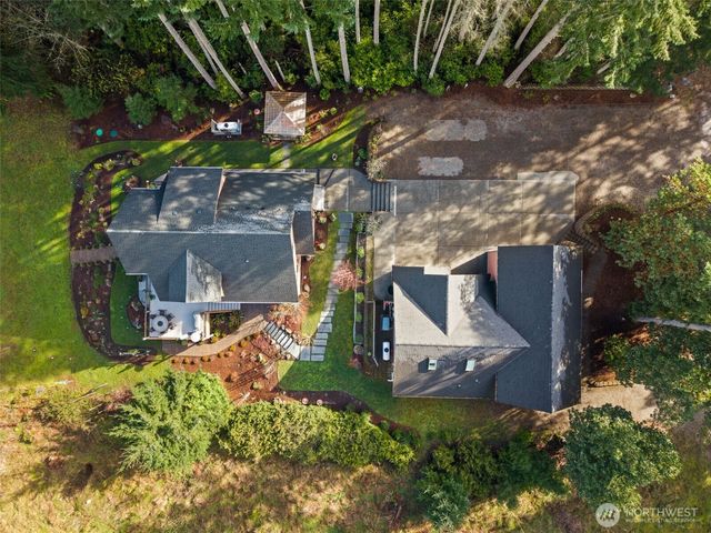 12511 Cole Point Drive, Anderson Island, WA 98303