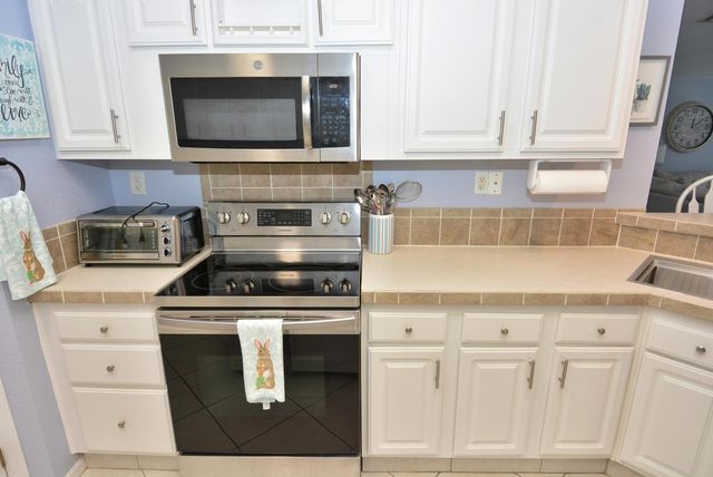 8154 14th Hole Drive, Port St. Lucie, FL 34952
