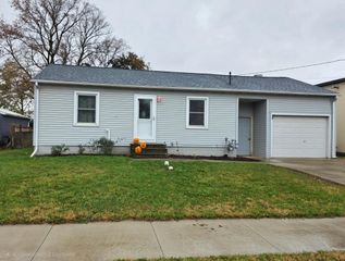 507 3rd Street SE, Dodge Center, MN 55927