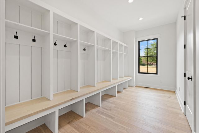 526 Polo Run Lane, Versailles, KY 40383