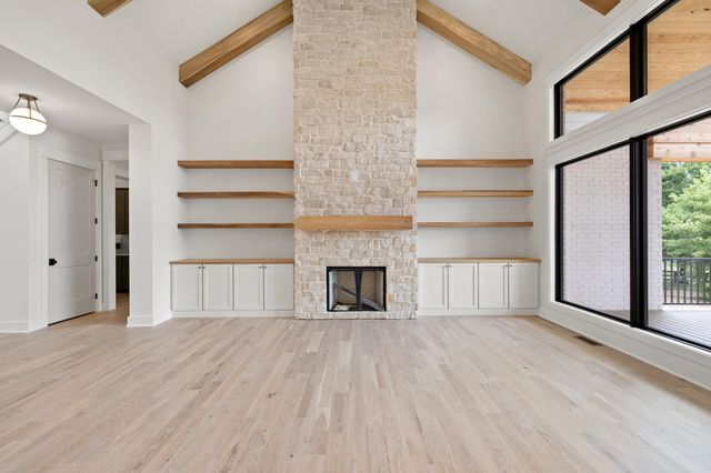 526 Polo Run Lane, Versailles, KY 40383