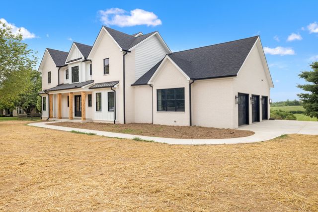 526 Polo Run Lane, Versailles, KY 40383