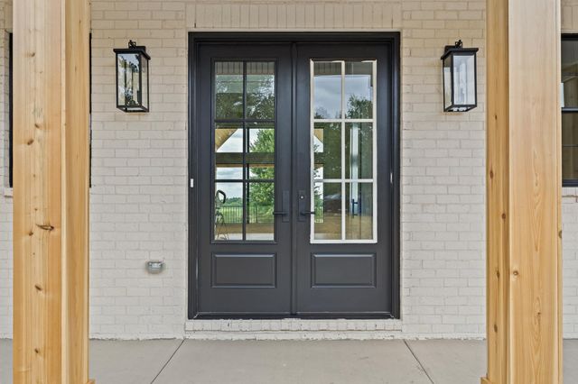 526 Polo Run Lane, Versailles, KY 40383