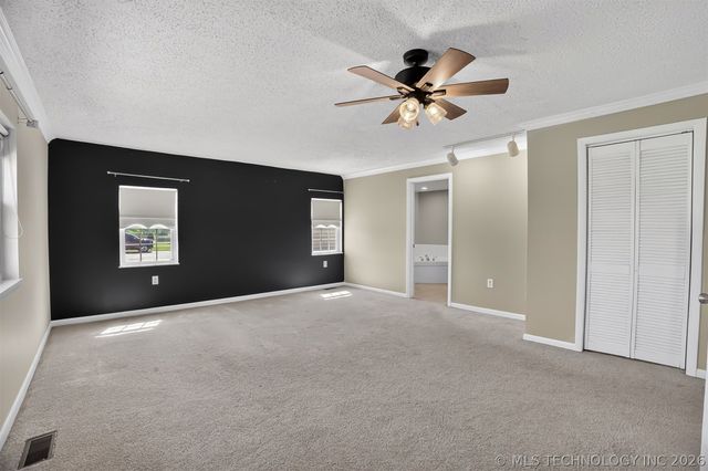 17702 E 108th Street N, Owasso, OK 74055