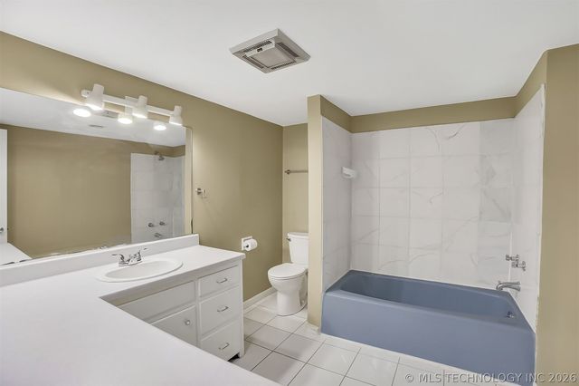 17702 E 108th Street N, Owasso, OK 74055