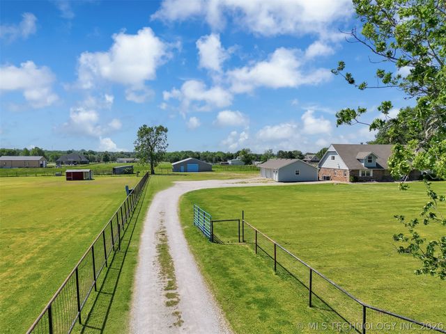 17702 E 108th Street N, Owasso, OK 74055