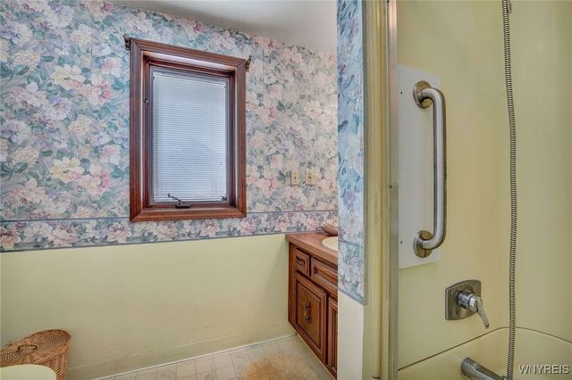 4560 Lake Shore Road, Hamburg, NY 14075