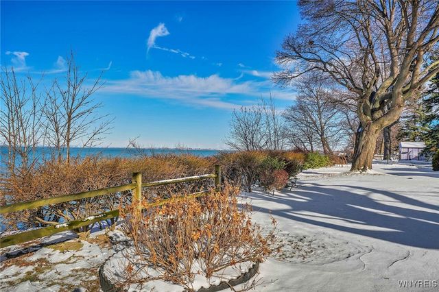 4560 Lake Shore Road, Hamburg, NY 14075