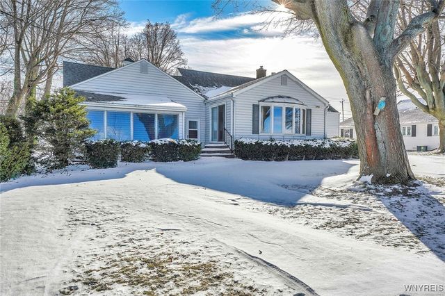 4560 Lake Shore Road, Hamburg, NY 14075