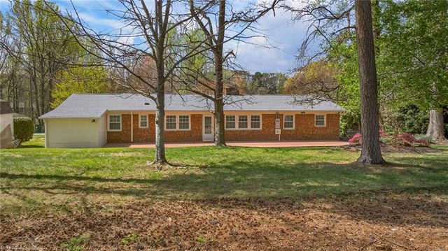 4707 Ramblewood Drive, Greensboro, NC 27406