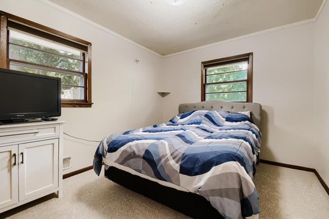 512 9th Avenue S, South Saint Paul, MN 55075