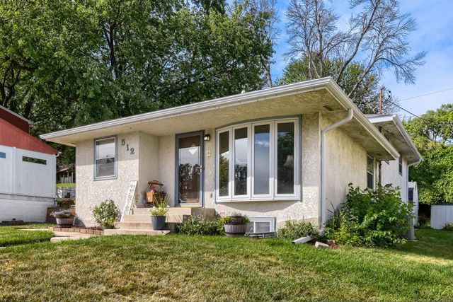 512 9th Avenue S, South Saint Paul, MN 55075
