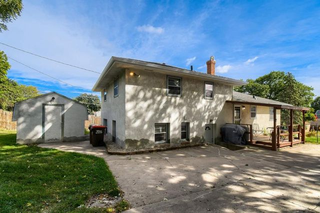 512 9th Avenue S, South Saint Paul, MN 55075