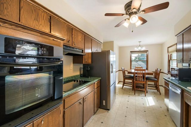 512 9th Avenue S, South Saint Paul, MN 55075