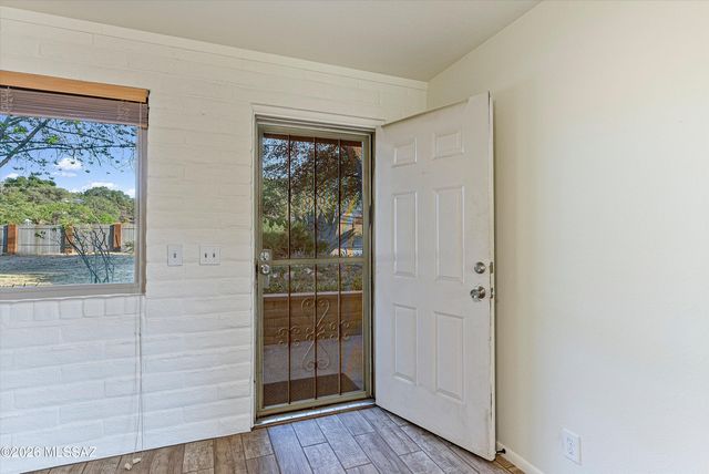 820 W Linda Vista Road, Oracle, AZ 85623