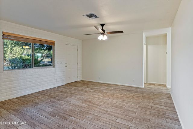 820 W Linda Vista Road, Oracle, AZ 85623