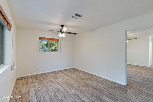 820 W Linda Vista Road, Oracle, AZ 85623