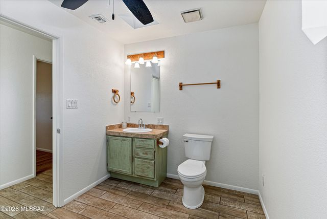 820 W Linda Vista Road, Oracle, AZ 85623