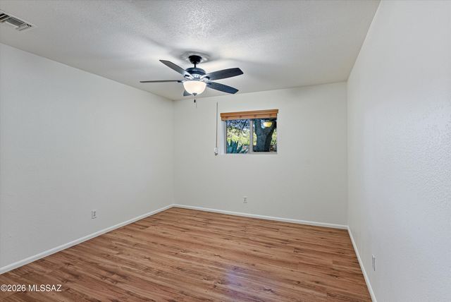 820 W Linda Vista Road, Oracle, AZ 85623