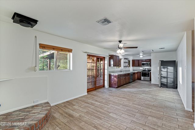 820 W Linda Vista Road, Oracle, AZ 85623