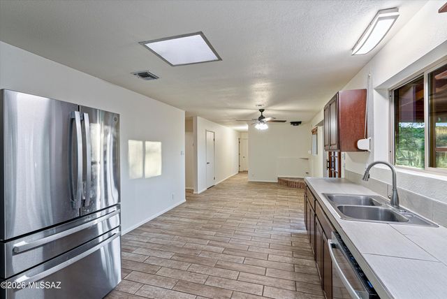 820 W Linda Vista Road, Oracle, AZ 85623