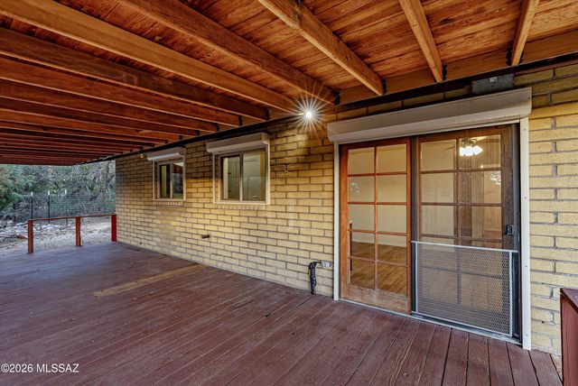 820 W Linda Vista Road, Oracle, AZ 85623