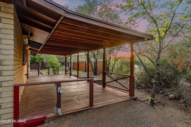 820 W Linda Vista Road, Oracle, AZ 85623