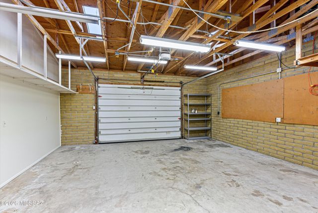 820 W Linda Vista Road, Oracle, AZ 85623