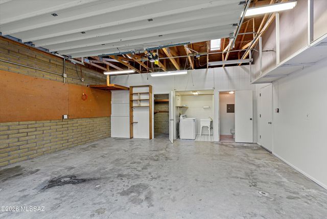 820 W Linda Vista Road, Oracle, AZ 85623