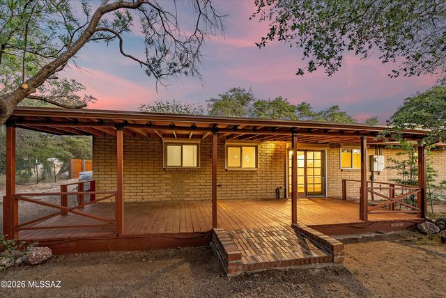 820 W Linda Vista Road, Oracle, AZ 85623