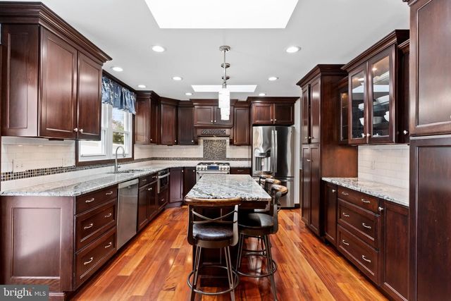 313 INDIAN CREEK DR, Mechanicsburg, PA 17050