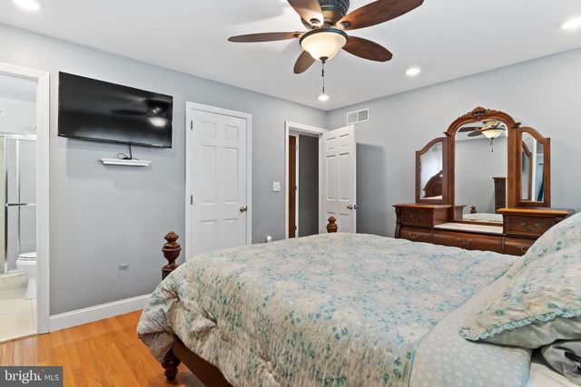 313 INDIAN CREEK DR, Mechanicsburg, PA 17050