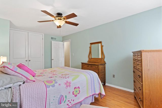 313 INDIAN CREEK DR, Mechanicsburg, PA 17050
