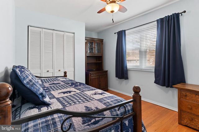 313 INDIAN CREEK DR, Mechanicsburg, PA 17050
