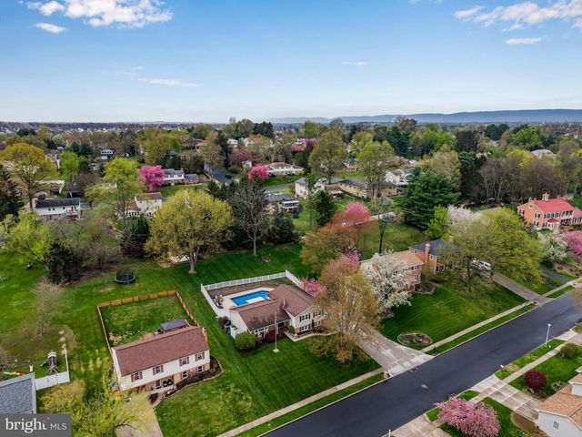313 INDIAN CREEK DR, Mechanicsburg, PA 17050