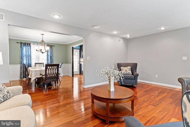 313 INDIAN CREEK DR, Mechanicsburg, PA 17050