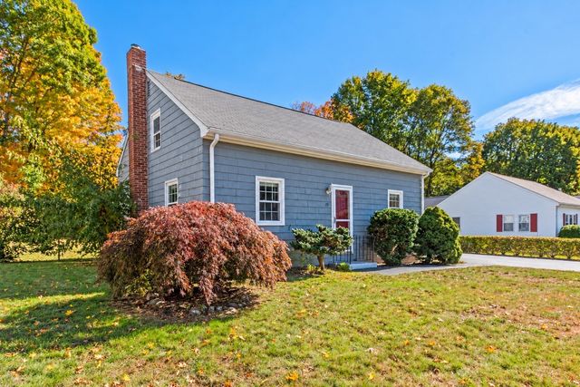 19 Alden St, Mansfield, MA 02048