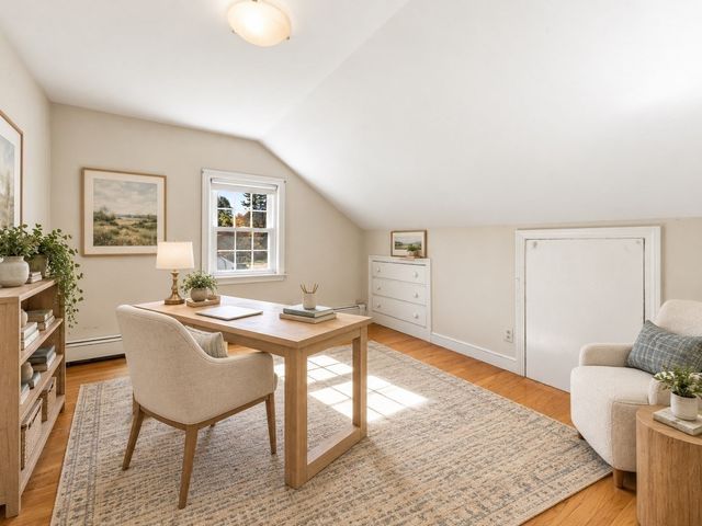19 Alden St, Mansfield, MA 02048
