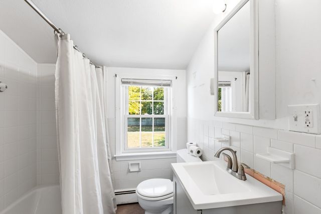 19 Alden St, Mansfield, MA 02048